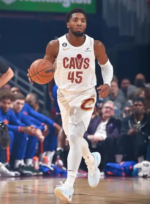 “骑士米切尔必进名人堂！”前NBA球员杰夫·蒂格最近的一番话，让多诺万·米切尔的