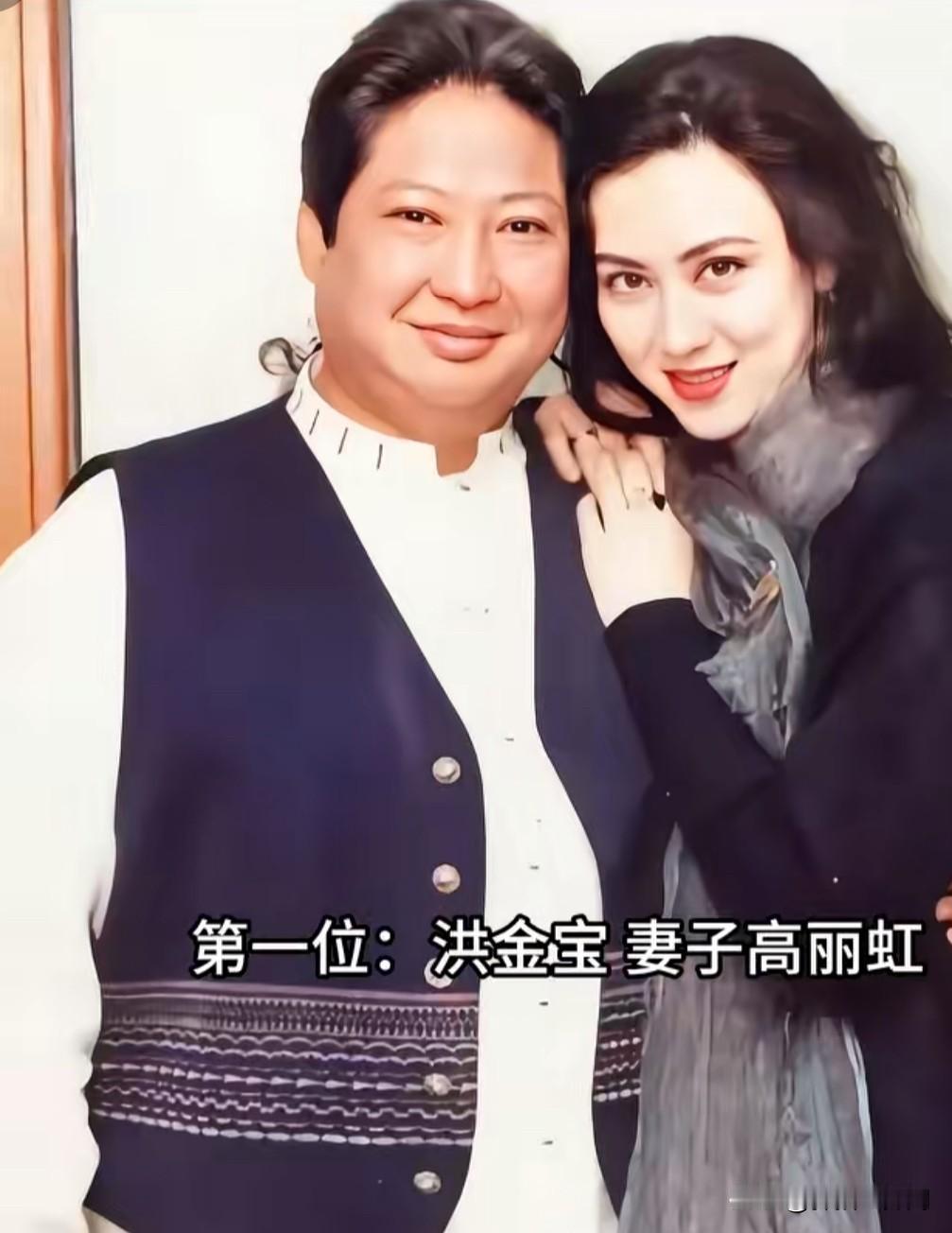 中国10位功夫明星妻子颜值对比荧幕上的功夫巨星，一身硬功夫，打戏飒爽凌厉