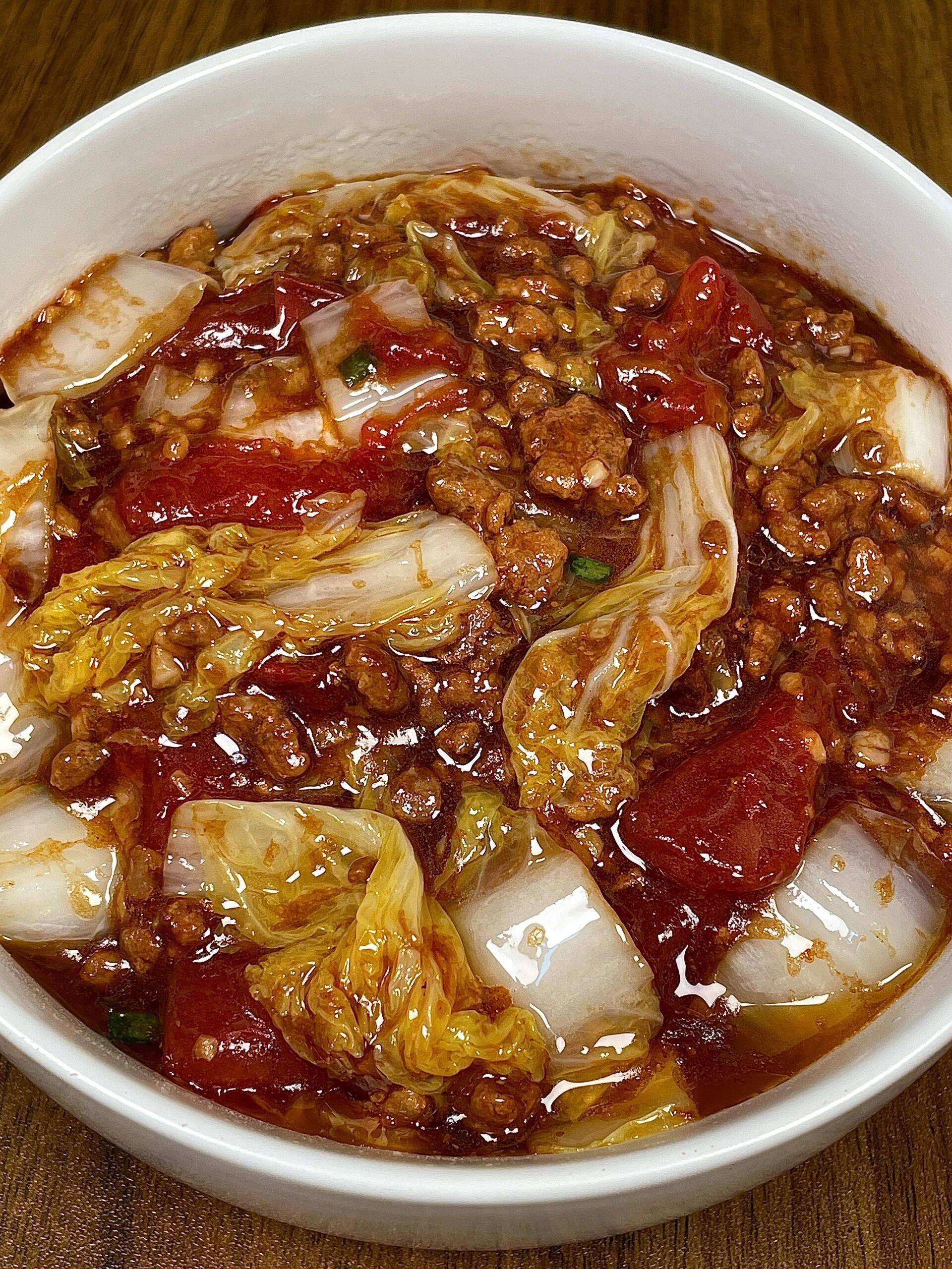 今天分享一道好吃不腻的家常美食！肉沫番茄娃娃菜！巨巨巨好吃😋还没出锅就满屋飘香
