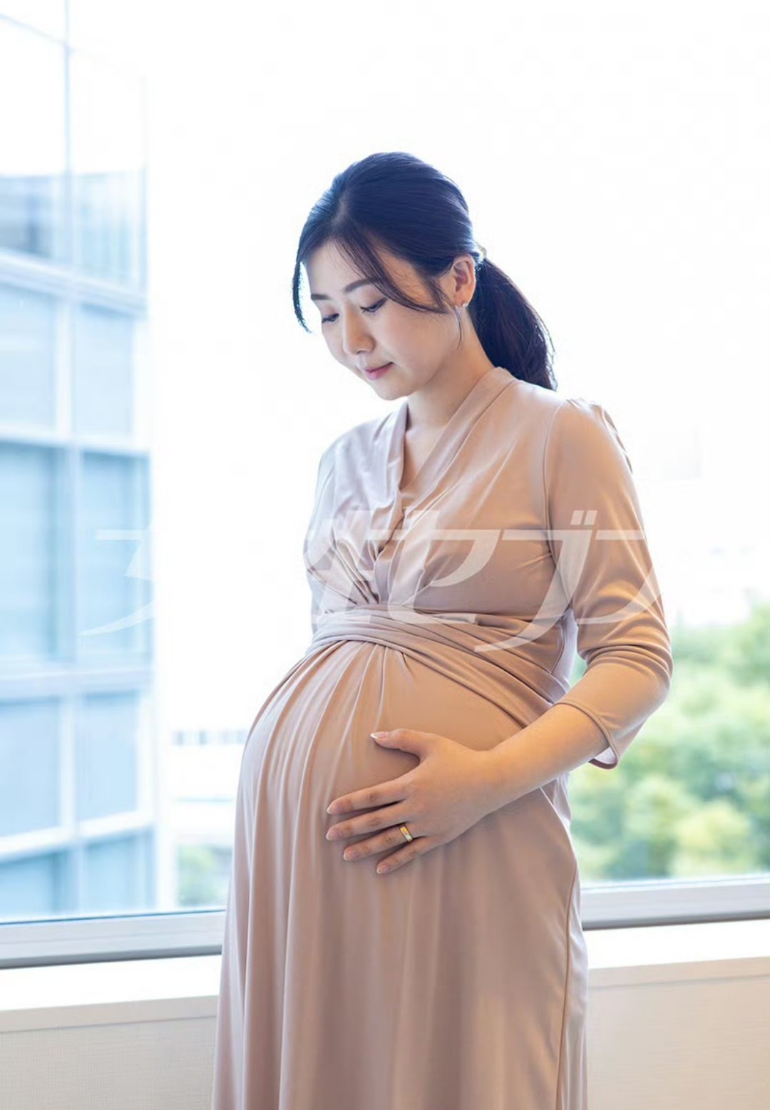 福原爱第三次怀孕，生三胎好。她之前生的两个孩子，她要不到，江宏杰一个也不给她。见