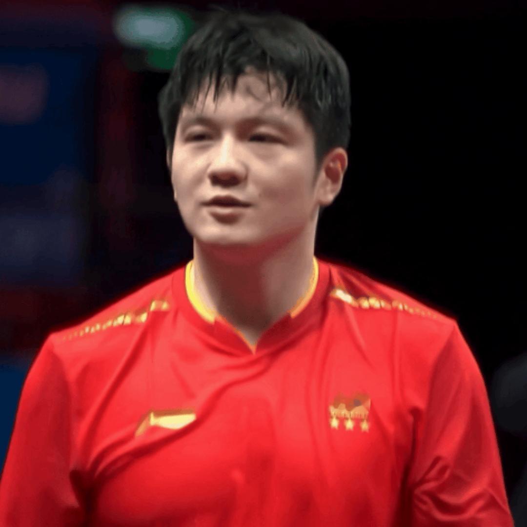 樊振东夺冠，邓亚萍这样评价：他的厚实是大家公认的，但现在小胖的身上，又加了点灵气