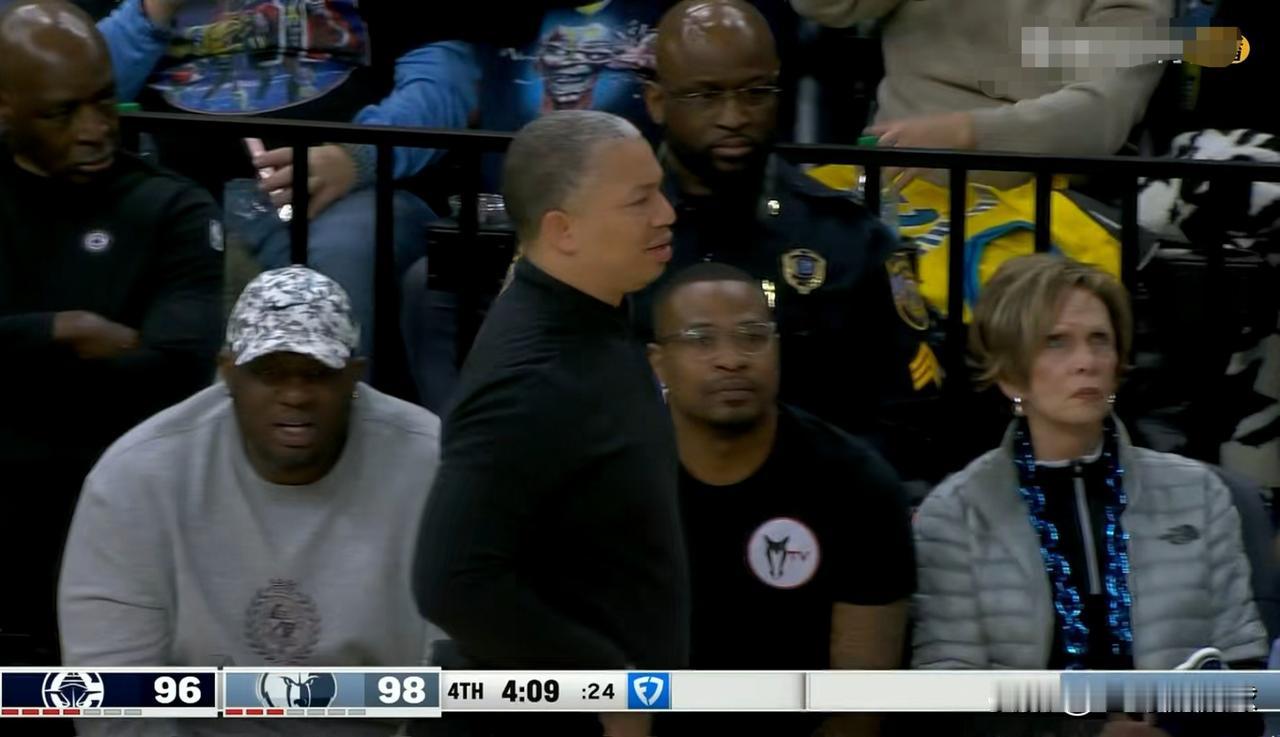 快船队记LawMurray怒喷泰伦-卢！在今天快船客场以98：107输给灰熊的