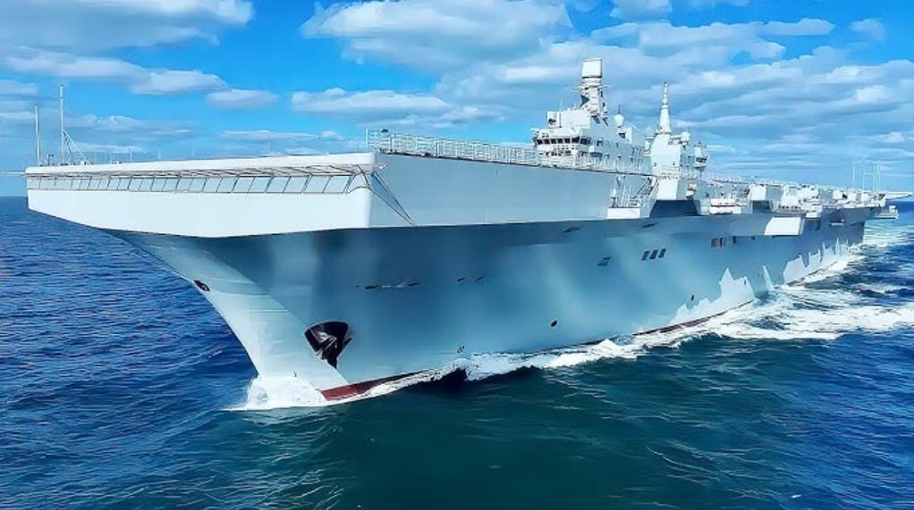 海军77周年前夕，四川舰奔赴南海，三航母+准航母阵容彰显中国底气 2026年