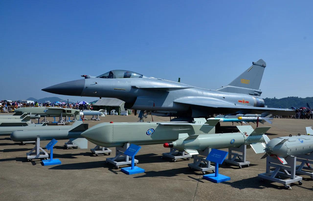 2500万美金一架二手歼10B？伊朗这次是真动心了。 2026年7月，伊朗刚