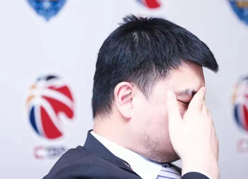 时隔多年，姚明离职的真相还是被爆了出来。当年姚明离职的原因众说纷纭，但最终还是