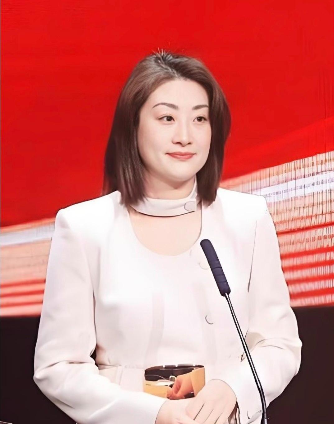 彻底切割！宗馥莉不再靠娃哈哈躺赢！删品牌、改公司、推新品，一步到位独立单干，彻底