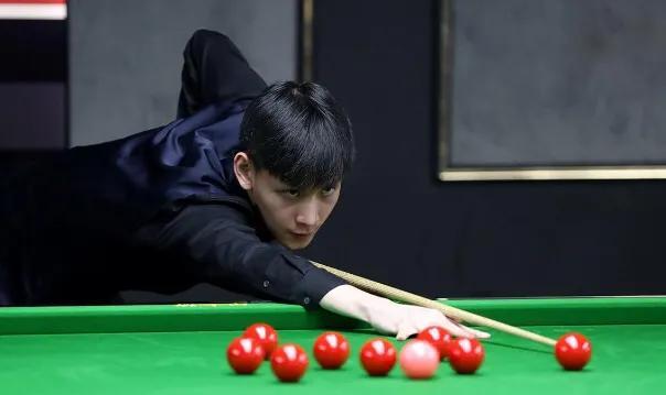 王信伯打出本届世锦赛最高分2026斯诺克世锦赛（112进80）中国军团4胜2