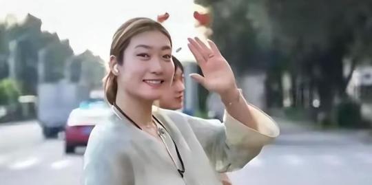 李梦抵达赛区全力备战全运会，不回应宫鲁鸣加训计划，韩旭不留洋在全运会前夕，中国