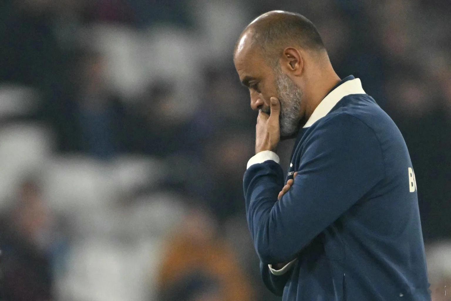 西汉姆联努诺接手西汉姆联，也已经度过了10轮联赛，2胜4平4负，拿了10分，这