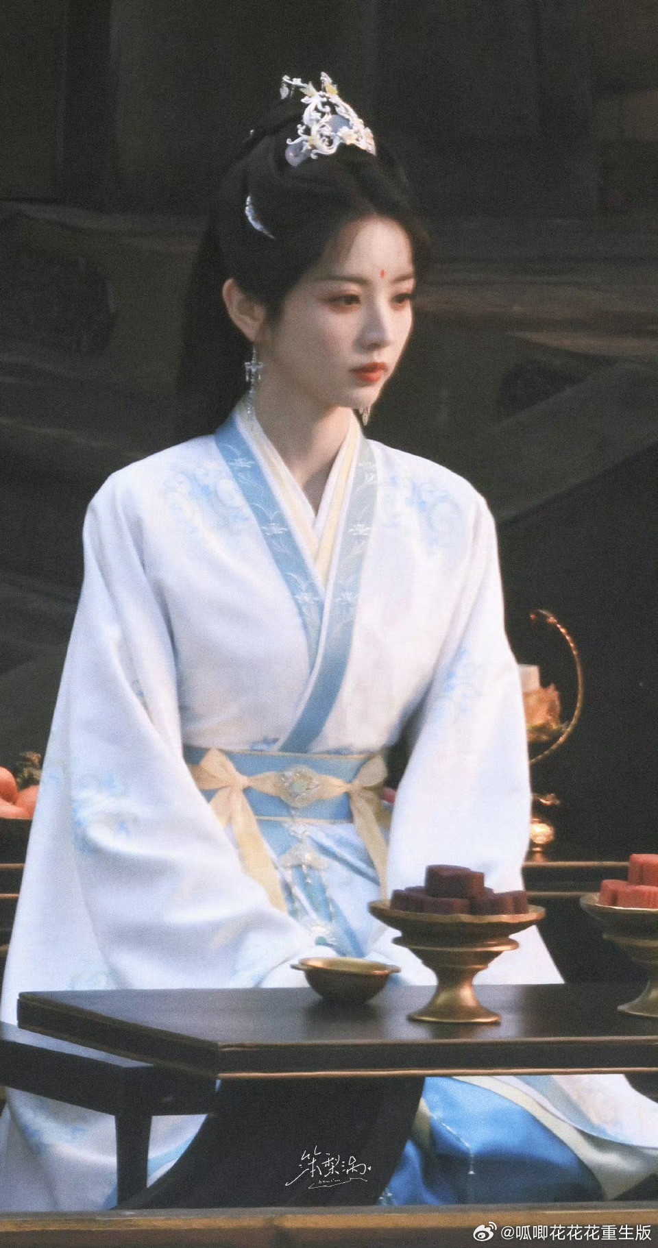 我欲乘风领衔主演田曦薇王弘毅小田还是太火了，才刚杀青就传🫓，田曦薇一番女主《逐