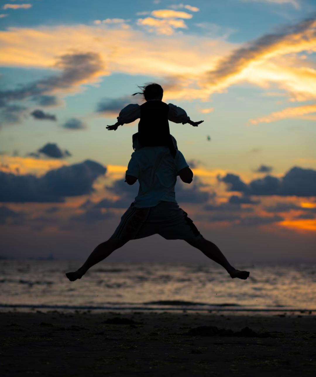 什么是真正的父爱庞众望说尽管我的父亲是精神分裂症发病时经常扔东西还撕我书