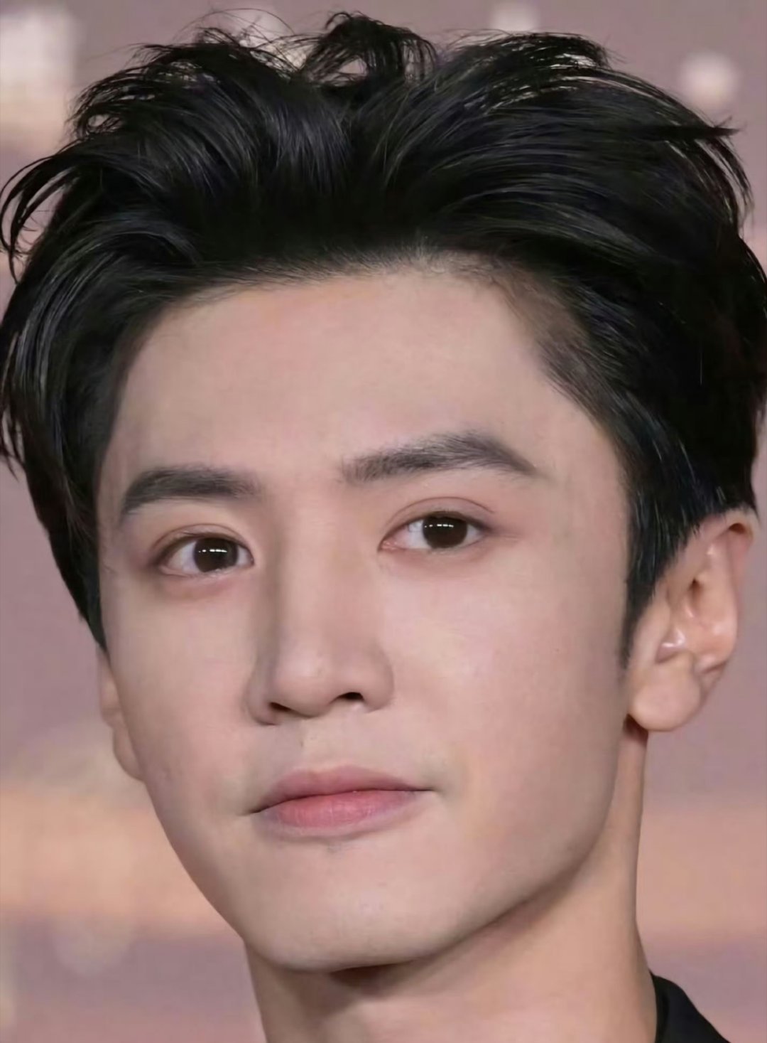 同场活动同个摄影师镜头下的流量🥜怼脸生图，来锐评一下王鹤棣，丁禹兮，张凌赫，侯