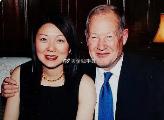 2006年，英国69岁亿万富翁迷上33岁中国女营养师，女方开口要名分，老头丢下一