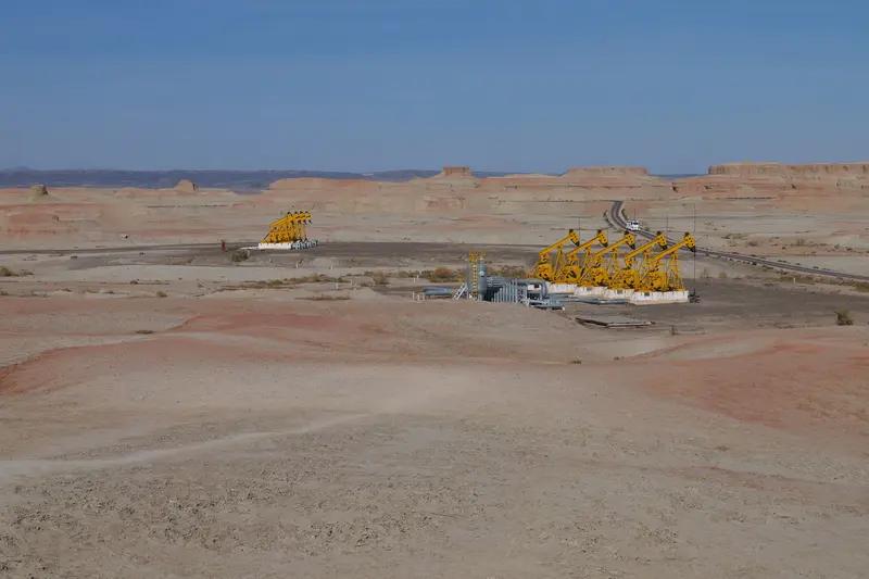 中国发现的玛湖油田简直太厉害了！它是世界最大的致密砾岩油田，地处新疆准噶尔盆地玛