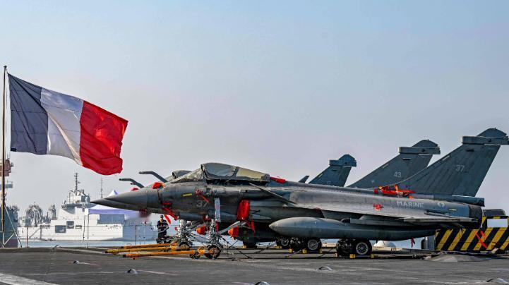 ·俄罗斯这一次全看明白了，俄罗斯军队一旦停火，大批西方武器就要涌入乌克兰！100