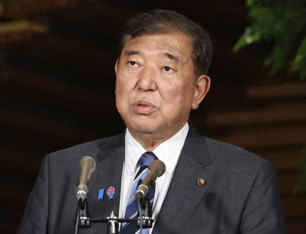 日本前防卫大臣石破茂又双叕回来了，近日他直言：日本不能再幻想打仗了，否则国家可能