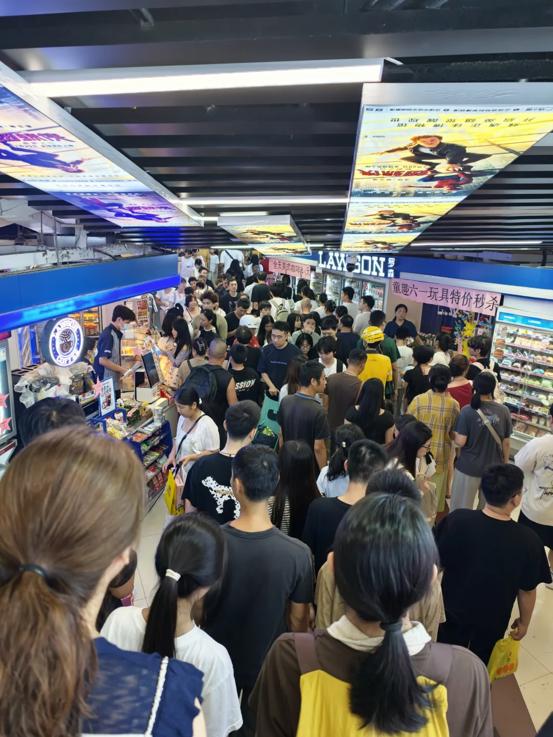 广州到底有谁在？怎么辣么多人。。。