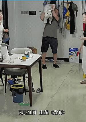 大爷的抱孙权，从此被儿媳妇无限期冻结