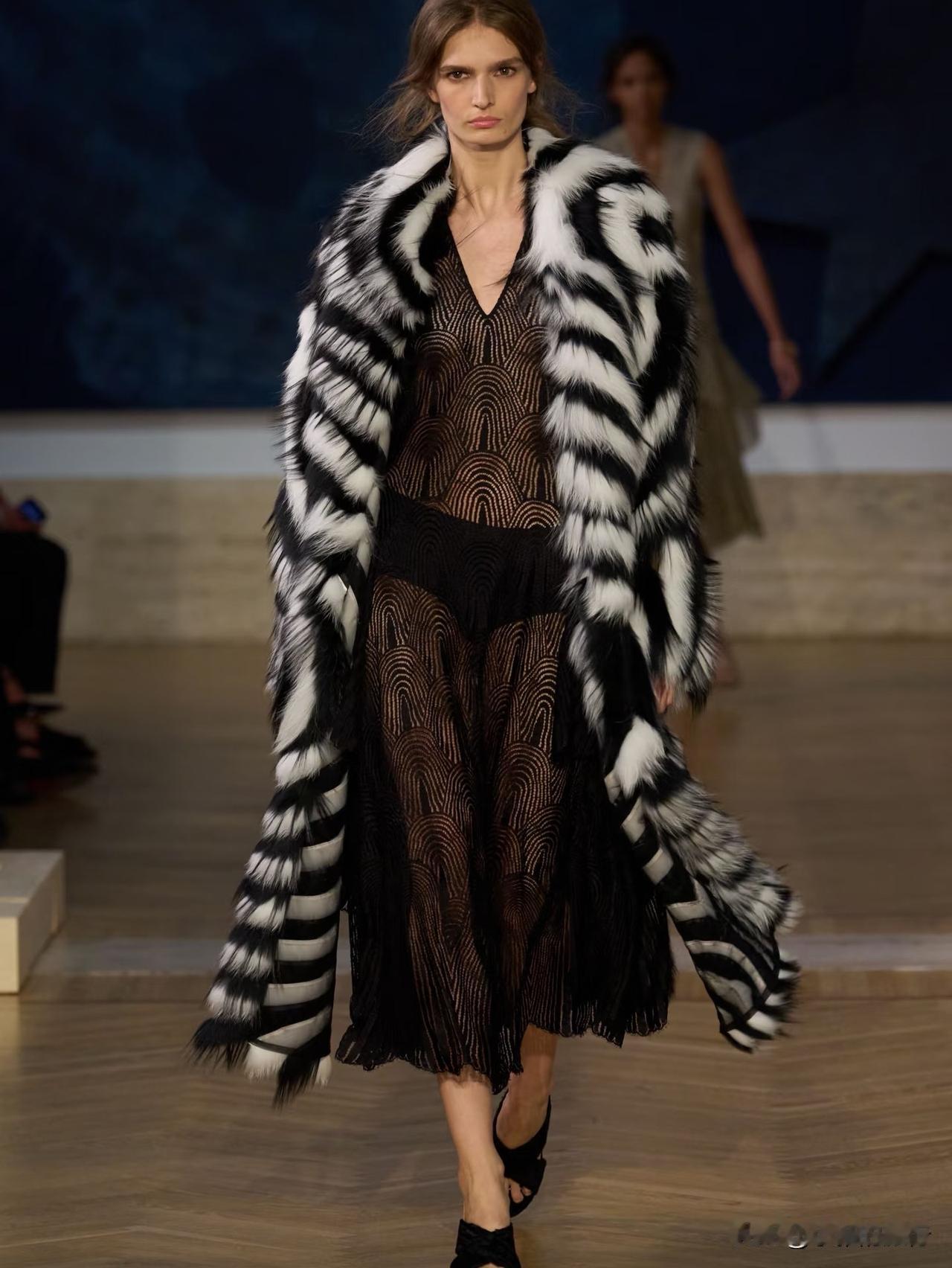 “罗马秋日工艺”｜Fendi2026秋冬高定✨MariaGrazia