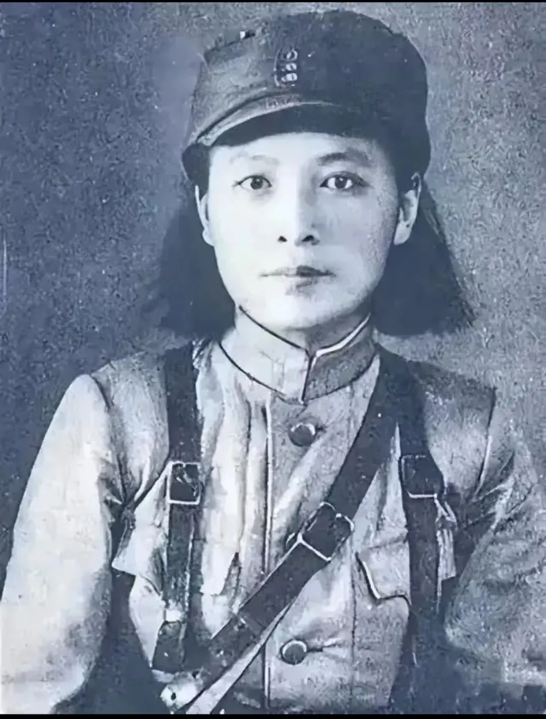 1939年，监狱里的田仲樵，被迫给日军洗衣服，谁料，竟发现了丈夫的裤子，她瞬间明