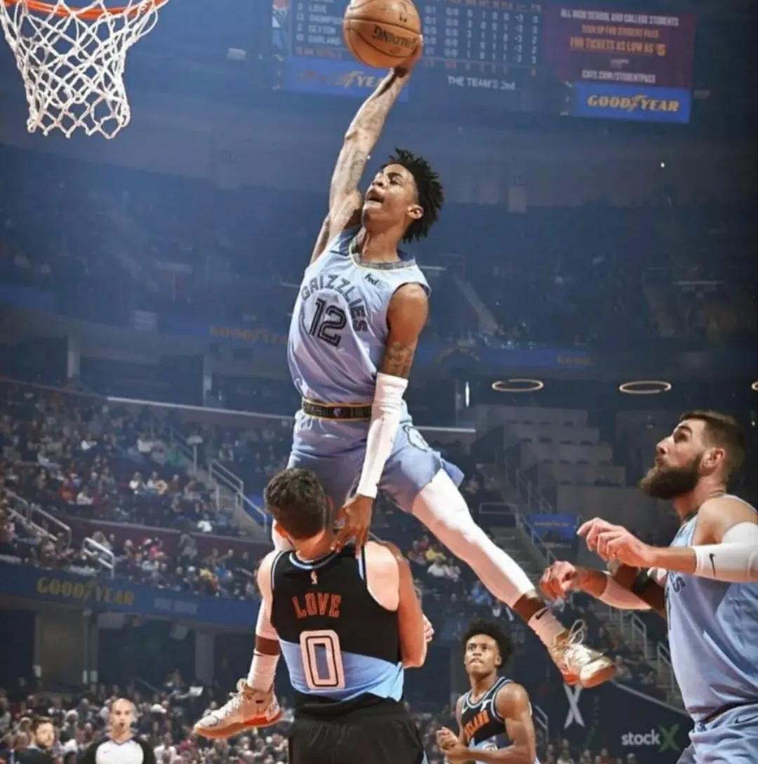 别再迷信巨星单打了。火箭可能用一个替补席的零钱，换回未来五年最聪明的进攻大脑。