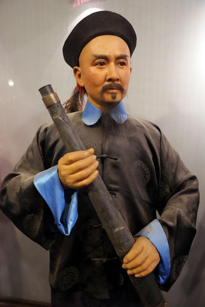 “林则徐虎门销烟前夜，悄悄往销烟池里撒了一把盐——没人懂，直到百年后化学报告揭晓