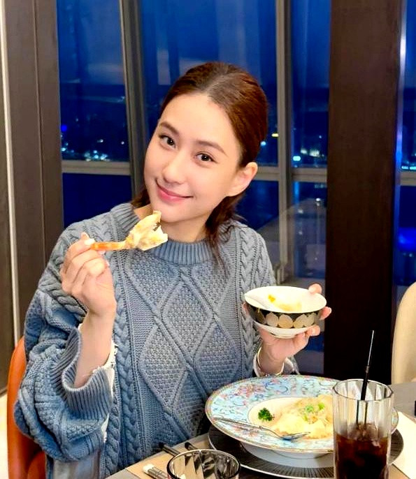 何超莲试妆的事儿，最近在圈子里传得沸沸扬扬。据说，给富家千金化妆，难度系数堪比登