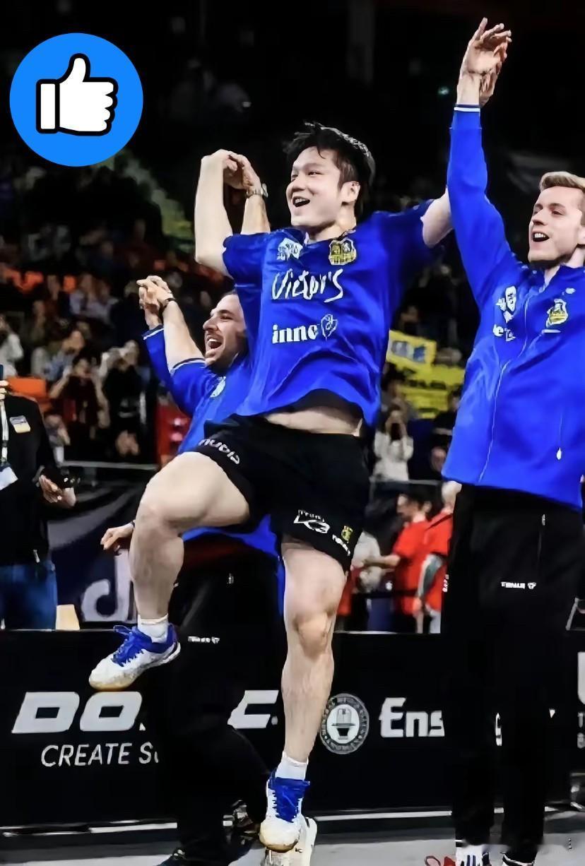 6个小时狂轰4场全胜，拿个海外MVP跟玩儿似的。这就是以前那个赢了挨骂、输了