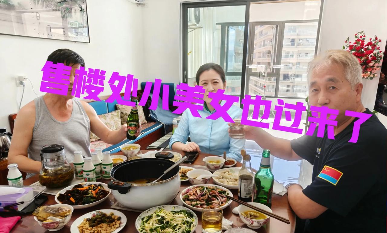 我昨天晚上一宿没睡觉，心里有事睡不着，两手机都“点火待命”，还从战友老猫手上借了