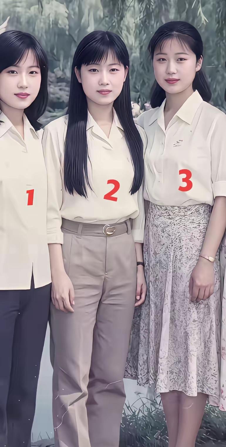 眉清目秀的三位美女里，有一位美女还没结婚，好好瞅瞅，是哪位姑娘？