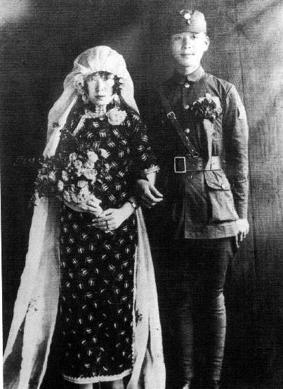 1932年，胡伯玉还是第十八军的一个营长，驻扎江西赣州。第11师少将参谋长曾伯熹