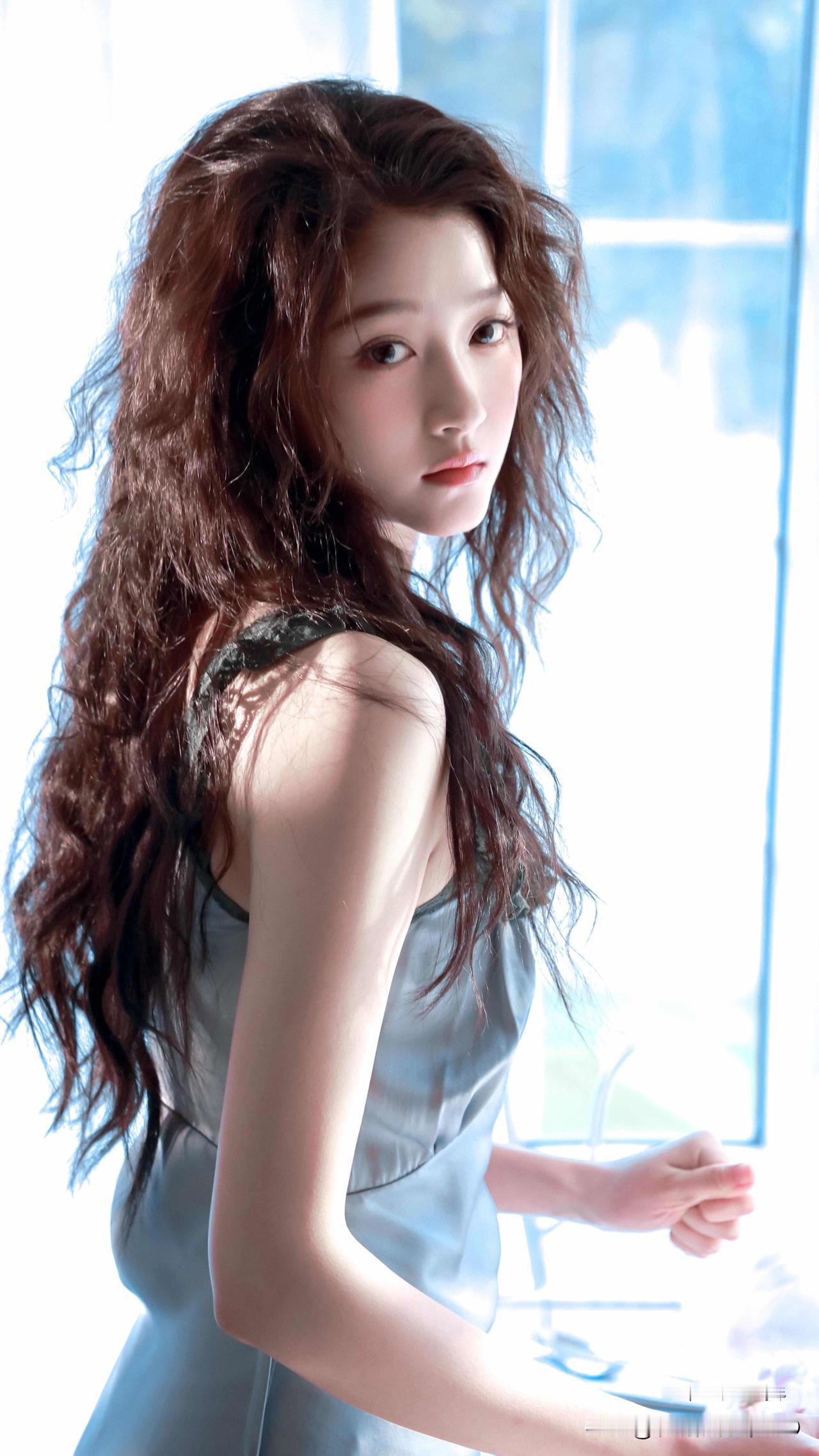 关晓彤耀眼美图