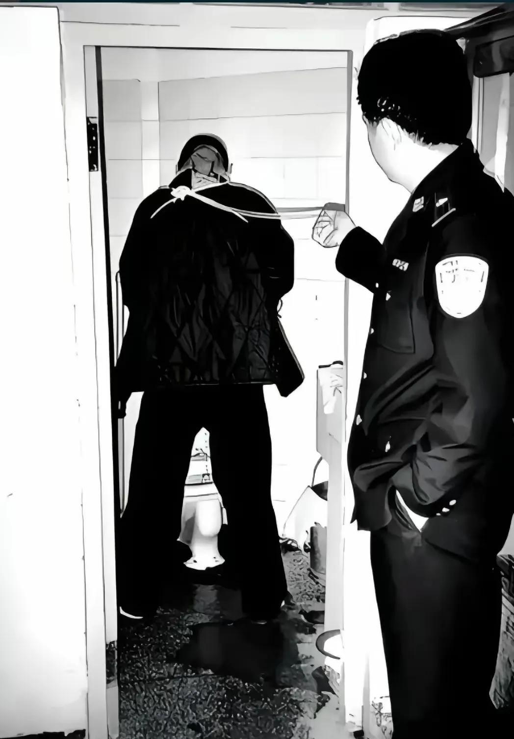 死刑犯在执行死刑前，能否谎称肚子痛要求上厕所，以此拖延执行时间？答案是否定的。不