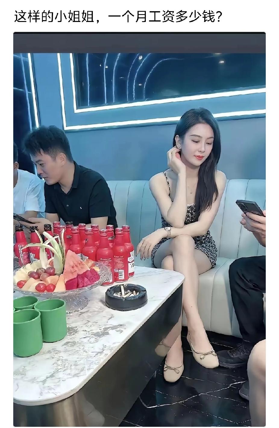 为什么她们皮肤那么好，我腿上全是疤痕。随便一个抓伤就留下疤🥲