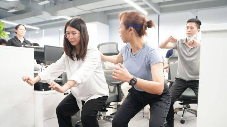 办公室碎片化运动指南