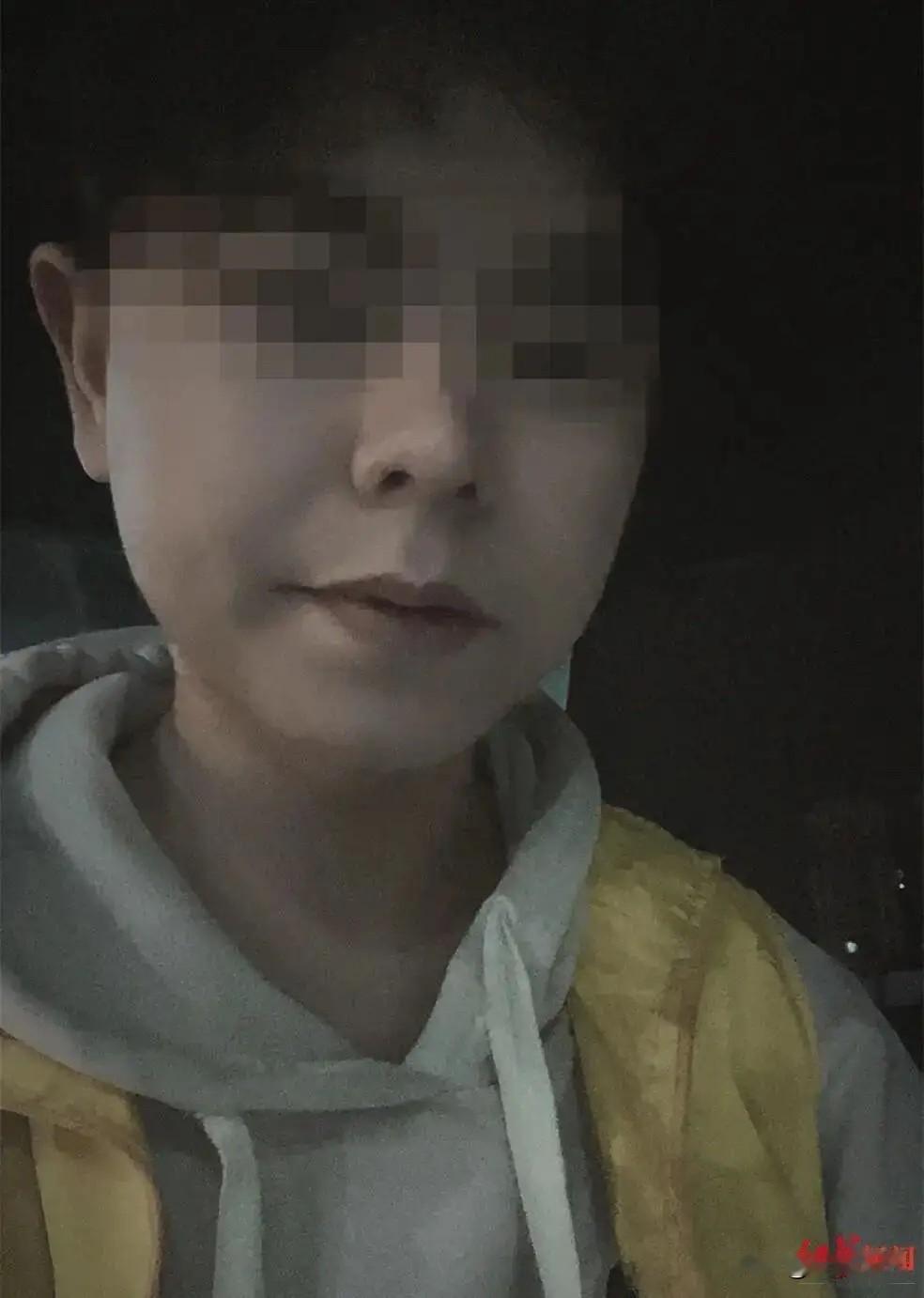 贵州毕节，24岁外卖骑手跑单期间发烧，他告诉站长，送完手上的单子就下班，等强撑着