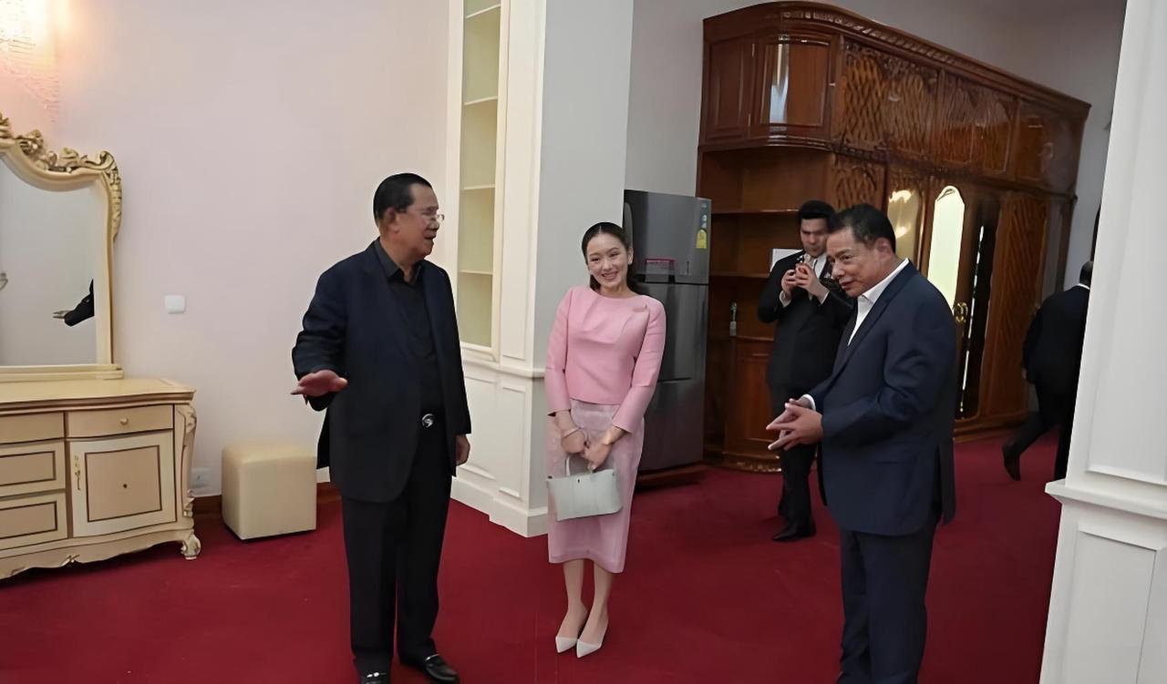 天大的笑话，洪森居然向民众呼吁捐大米给前线打仗的士兵。泰柬冲突又起，洪森竟然