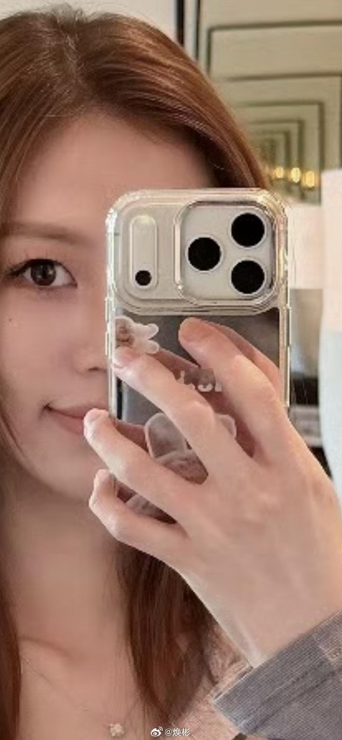 为啥很多好看的小姐姐都把iPhone17Pro框成16Pro在用？
