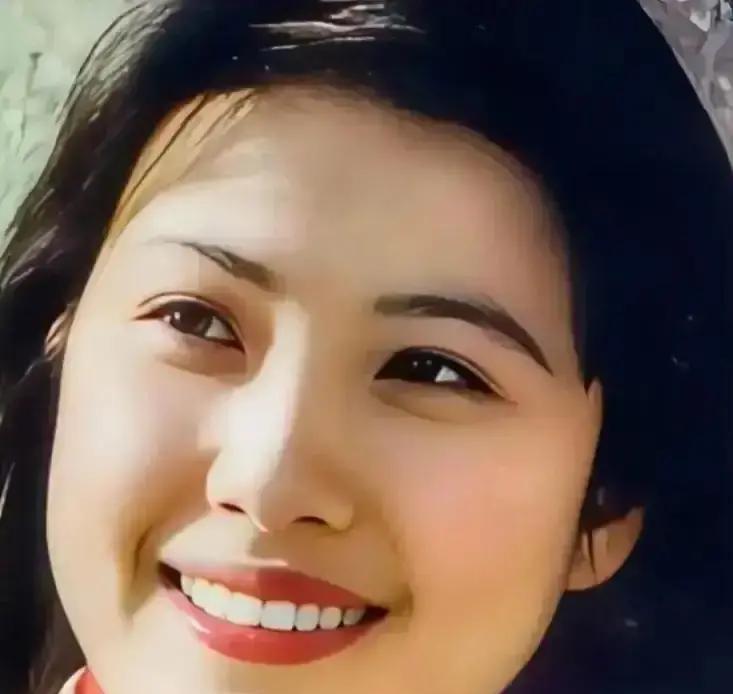 51岁吴玉华剖腹产下龙凤胎，前夫汪俊却满是遗憾。这哪是生娃，这分明是场豪赌！