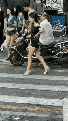 大爷我猜您是故意的[赞][赞][赞]