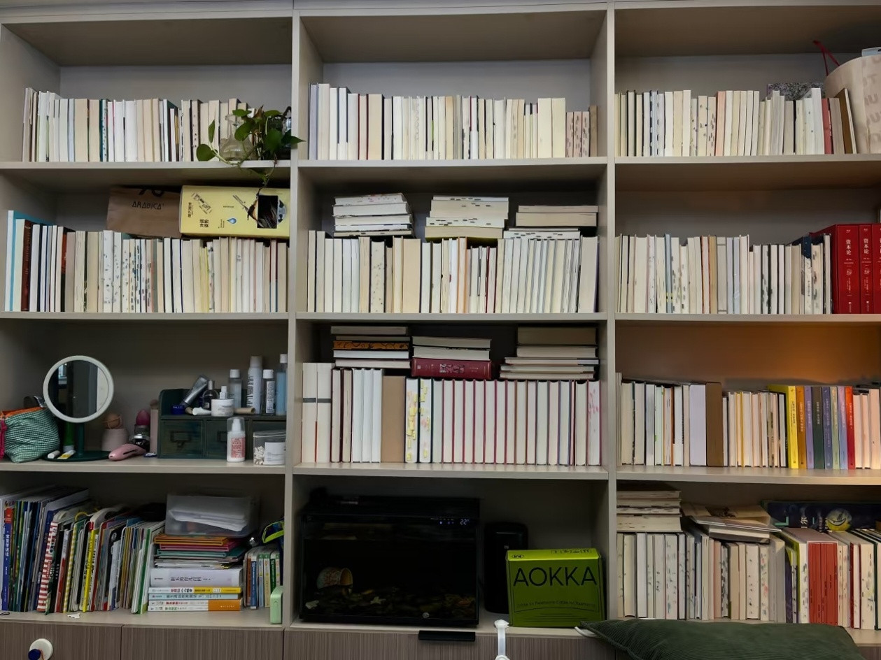 真正读书的人，他的读书角是这样的。