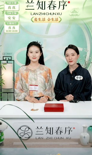 汉森刚出差回来有话语权能带来第一手消息评论区问汉森去广西干嘛了？汉森和董董