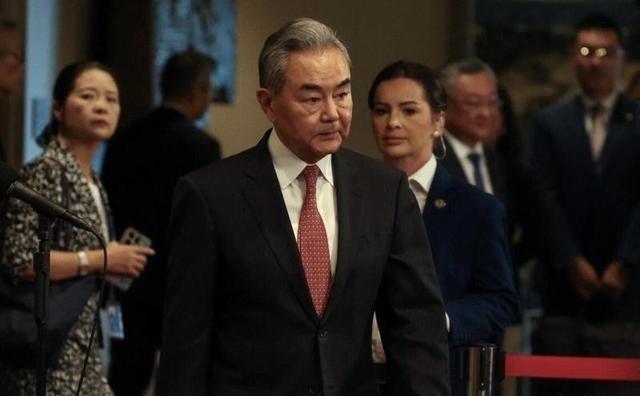 中国和巴拿马谈妥了！当地时间5月26日，中国外交部长王毅在纽约主持联合国安理会高