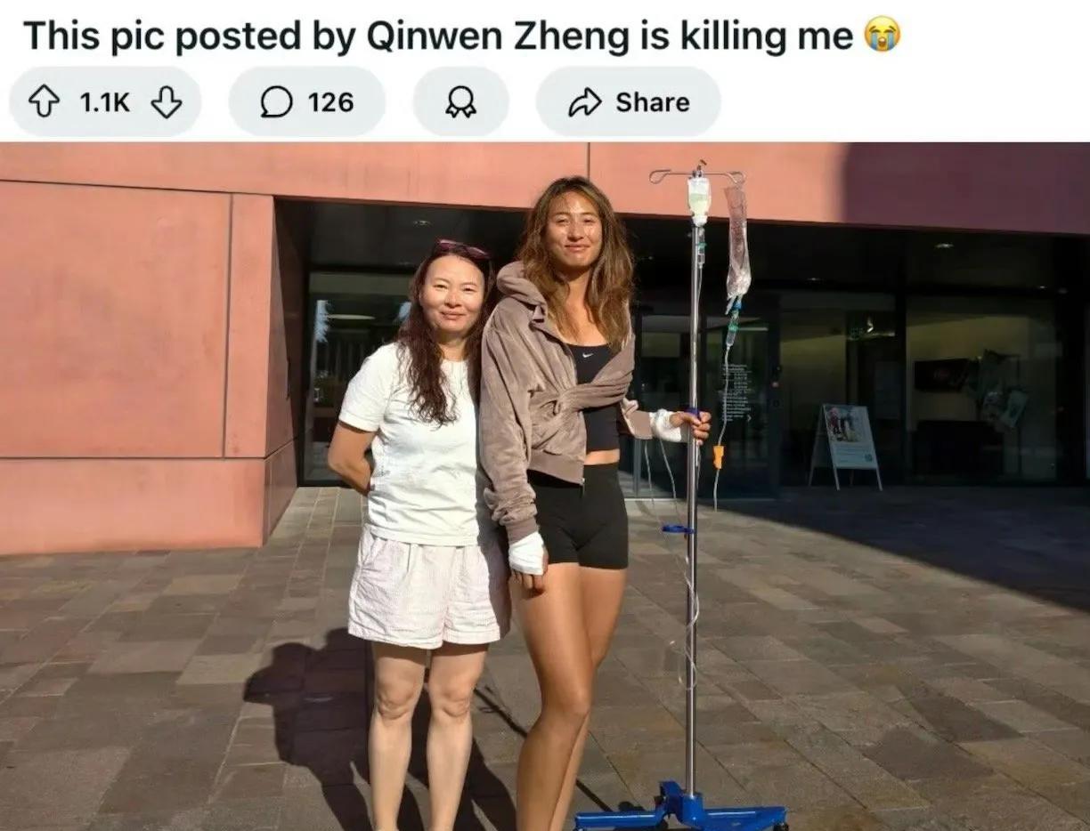 不打比赛的郑钦文，只是分享了一张照片，没想到引起外网网友怒赞！[烟花]虽然我本