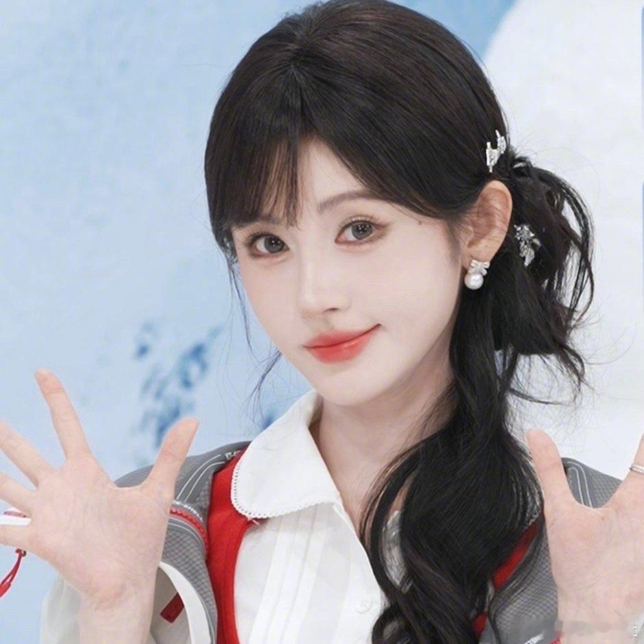 这居然是鞠婧祎生图、鞠婧祎生图我天啊‼️啊啊啊啊啊啊啊，看到这里好想说这居然是