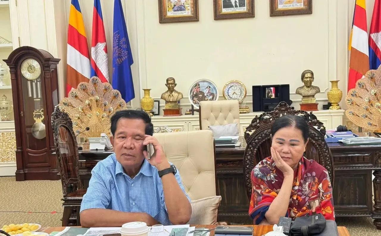 被俘的柬埔寨士兵舒服日子可能要到头了。据报道，柬埔寨首相洪玛奈首相和他的团队正在
