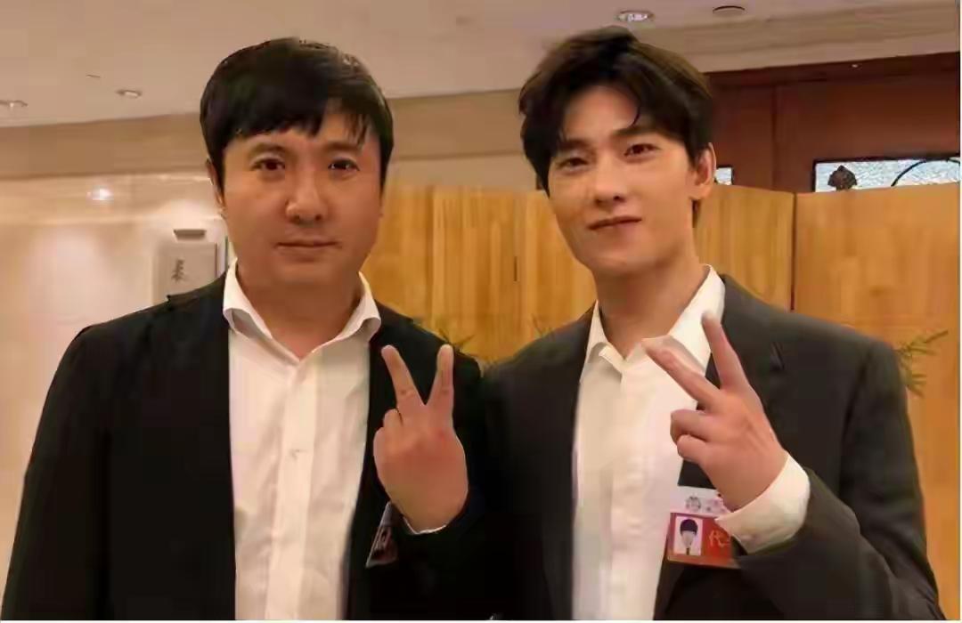 爆！内娱四大“文盲”名场面大赏！央视都看不下去，凭啥还能顶流？家人们谁懂啊