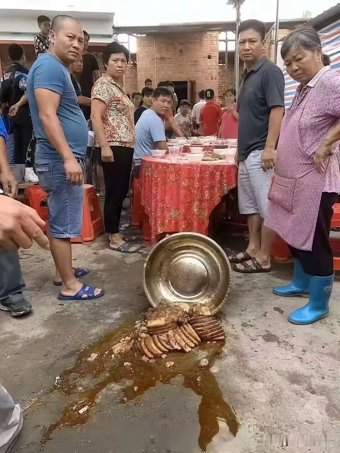 手滑了，有没有一个体面的说辞把这个尴尬圆过去啊[捂脸哭]