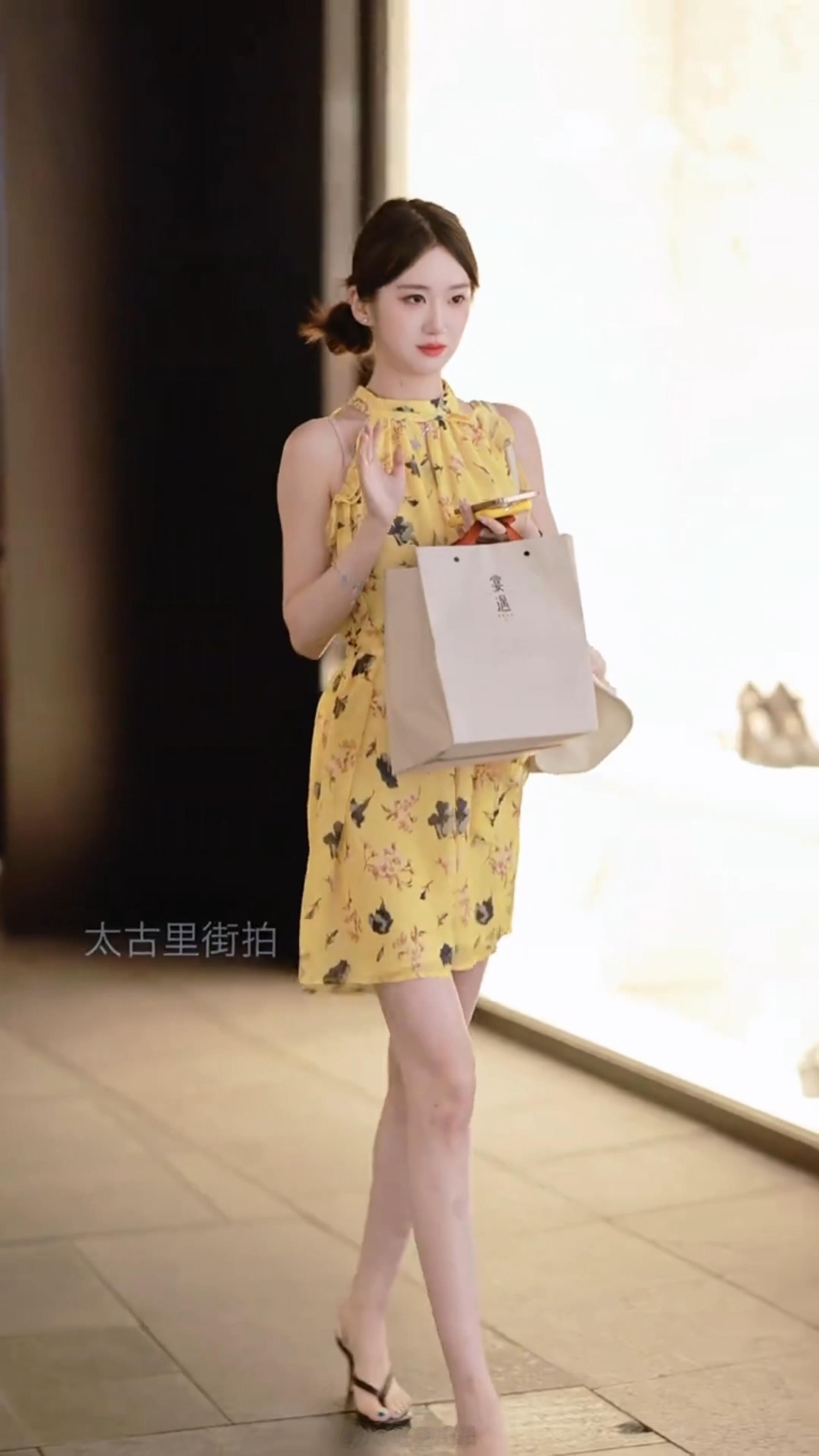 【成都街拍】可爱。丨摄影拍照每日穿搭​​​