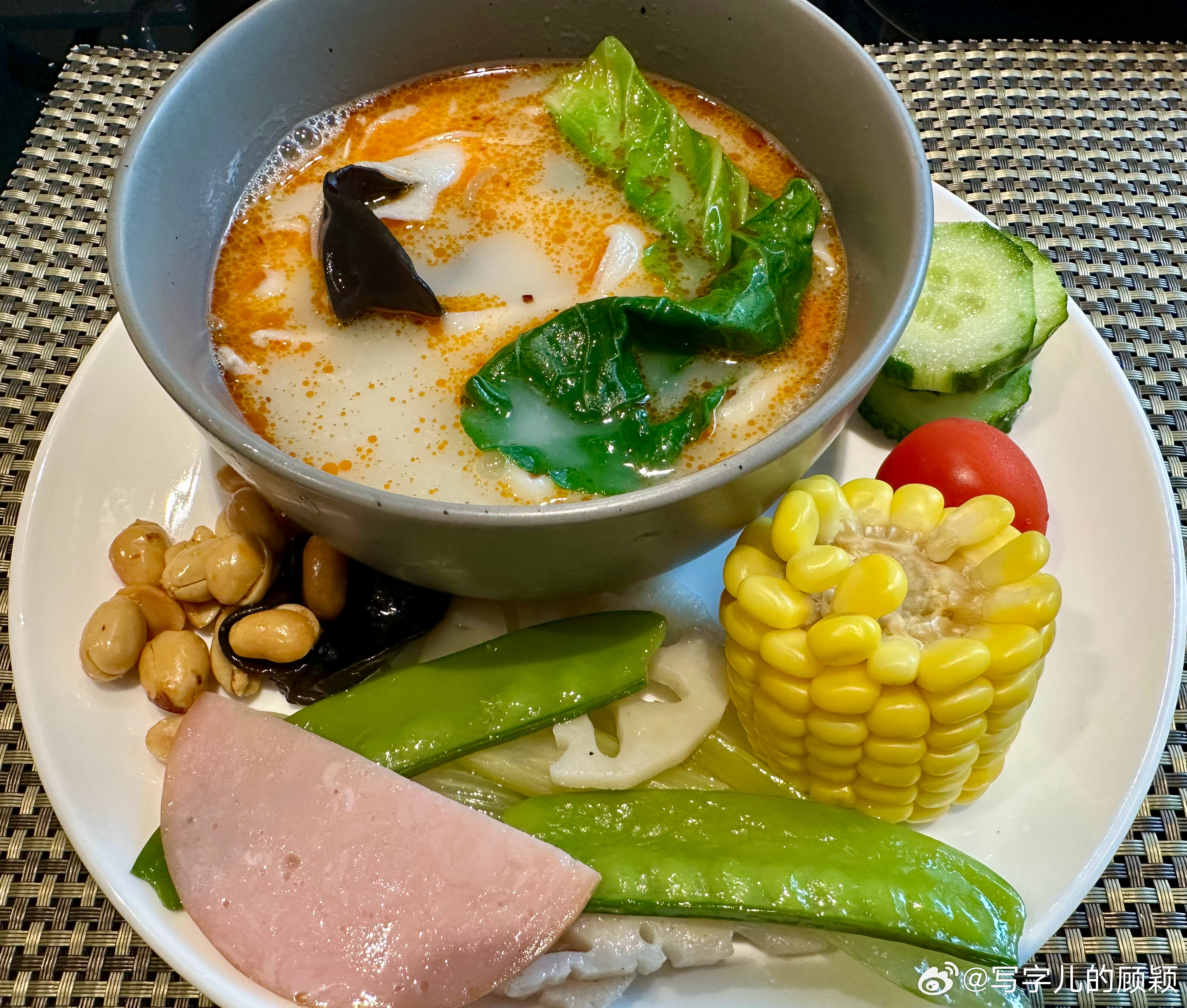 烩面，郑州客场的伙食标签？​​​